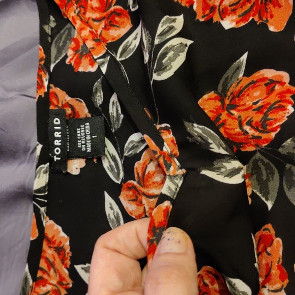 Torrid chemise tank top size 1 - Picture 2 of 6